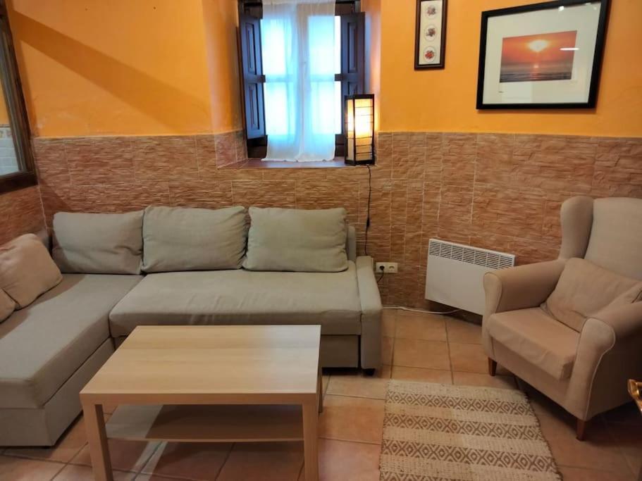 La Casina Roja - Santolaya De Cabranes Villa Arboleya Kültér fotó