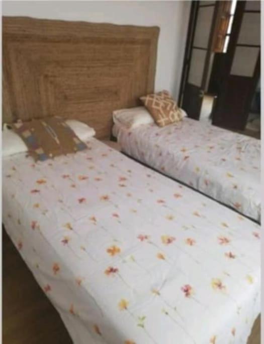 La Casina Roja - Santolaya De Cabranes Villa Arboleya Kültér fotó