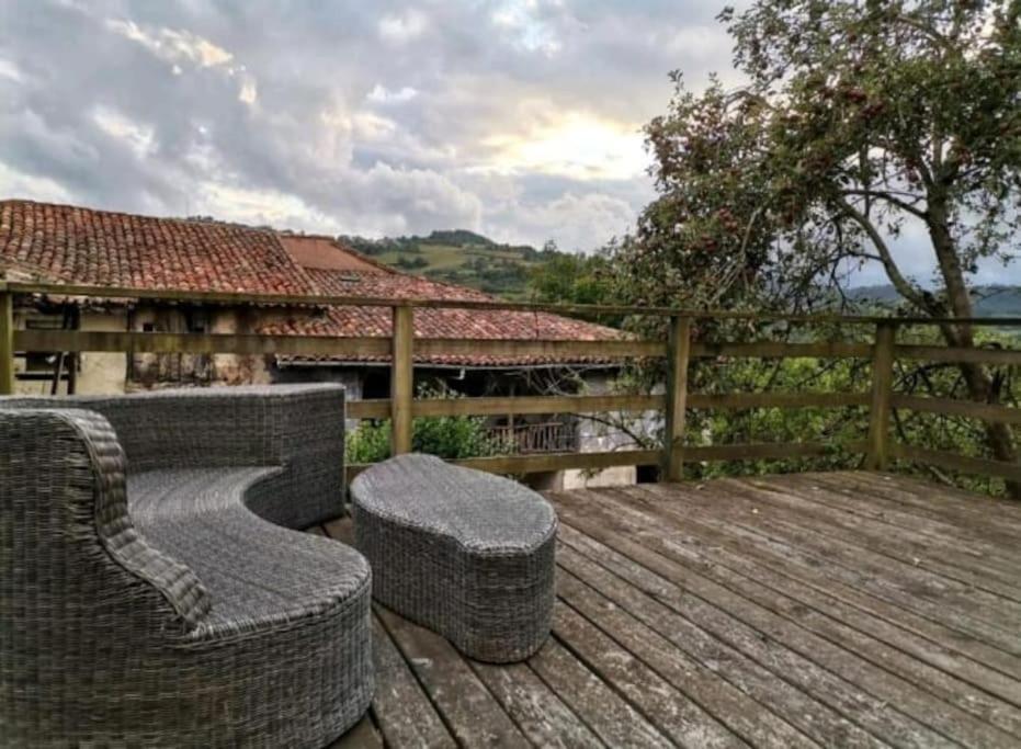 La Casina Roja - Santolaya De Cabranes Villa Arboleya Kültér fotó