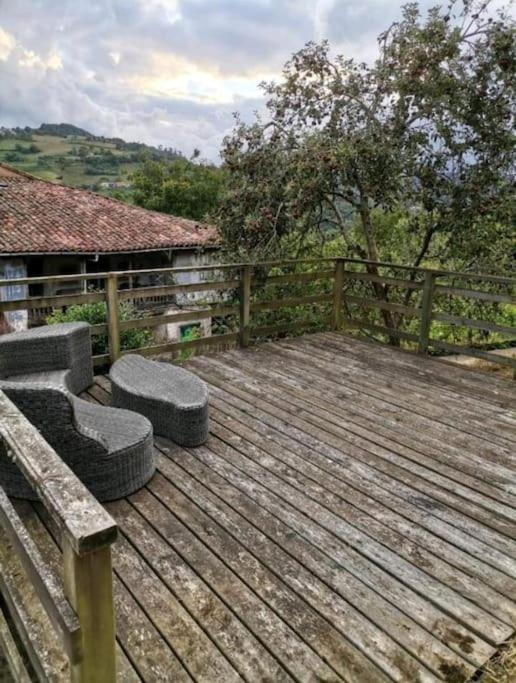 La Casina Roja - Santolaya De Cabranes Villa Arboleya Kültér fotó
